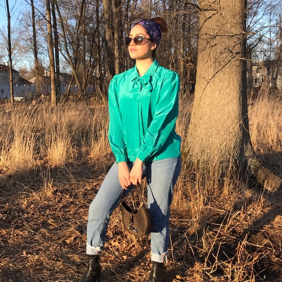 Vintage 80s Teal Front Neck Tie Button Down Blouse - Picture 5 of 11